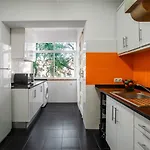 Hip And Spacious Tm Flat In Areeiro Lisboa